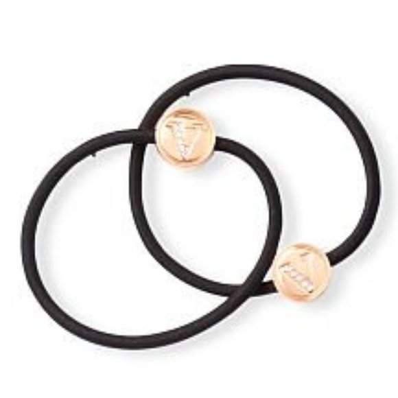 VS Workout Kit: Bottle Towel Ponytail Holders Leopard Print Sports Bottle NIB - Picture 3 of 8